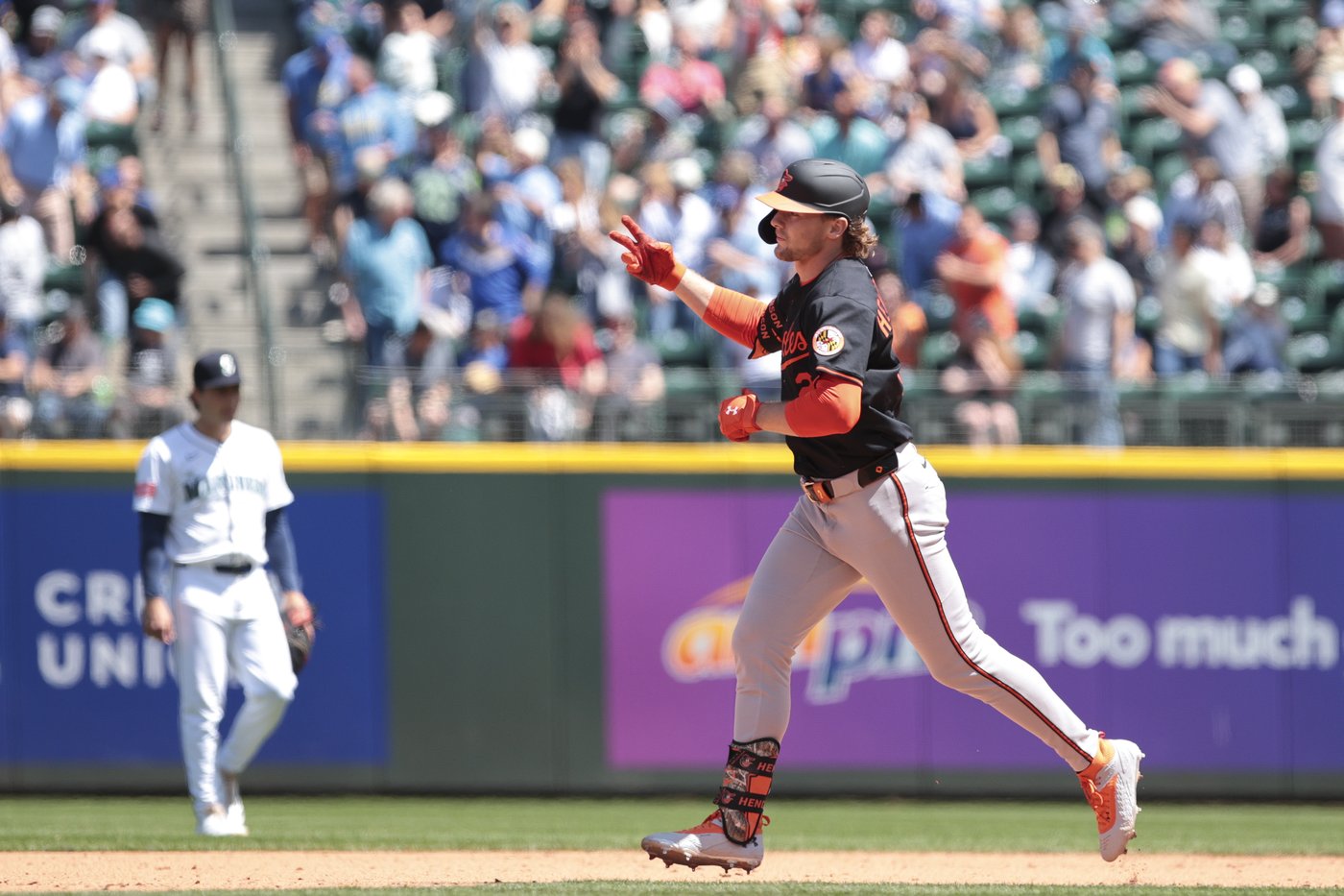 Rutschman and Henderson hit back-to-back homers and Orioles beat Mariners 4-3 for 3-game sweep | iNFOnews.ca Rutschman and Henderson hit back-to-back homers and Orioles beat Mariners 4-3 for 3-game sweep | iNFOnews.ca