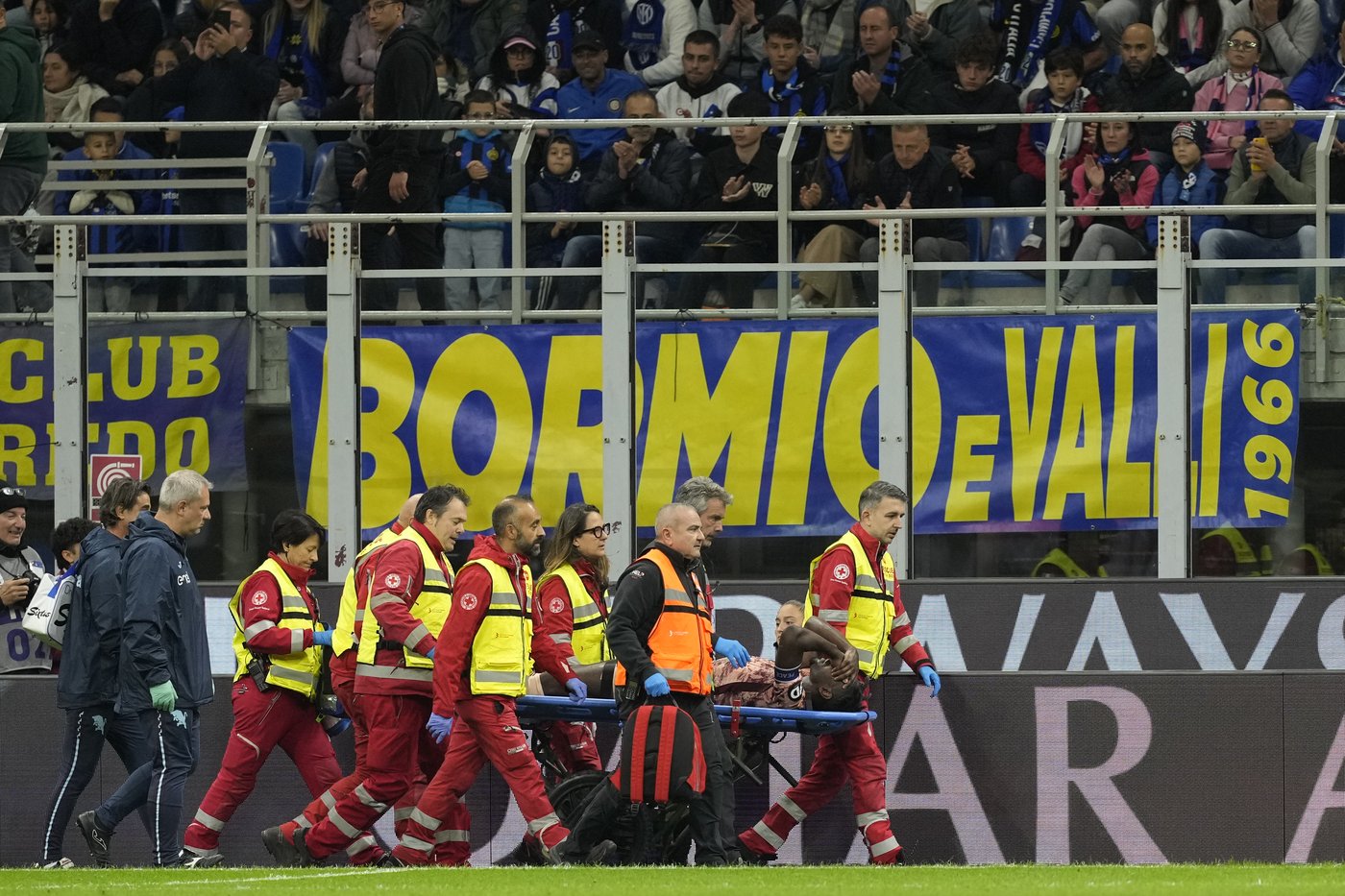 Torino captain Duván Zapata set to miss rest of season with serious knee injury | iNFOnews.ca Torino captain Duván Zapata set to miss rest of season with serious knee injury | iNFOnews.ca