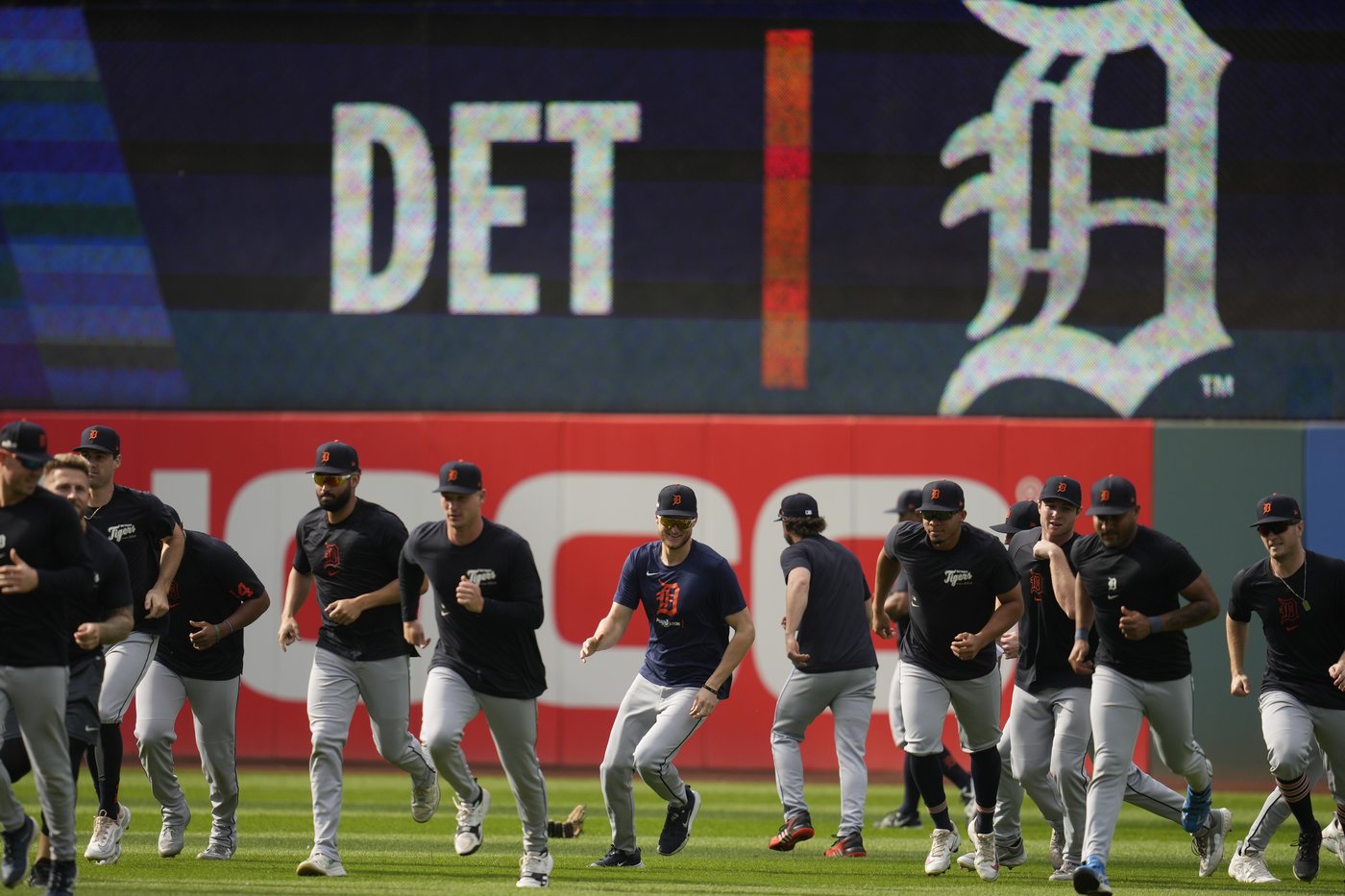 Neighbors, AL Central rivals Tigers and Guardians meeting in October's postseason for first time | iNFOnews.ca