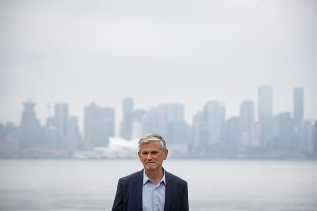 Liberals promise 10-lane bridge over Fraser River, would dump NDP Massey Tunnel plan | iNFOnews.ca