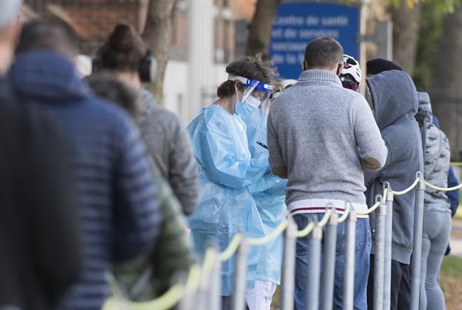 Mask-wearing to be mandatory in Quebec high schools located in maximum-alert regions | iNFOnews.ca Mask-wearing to be mandatory in Quebec high schools located in maximum-alert regions | iNFOnews.ca