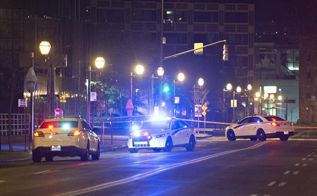 'It's unbelievable': Quebec City residents mourn victims of deadly sword attack | iNFOnews.ca 'It's unbelievable': Quebec City residents mourn victims of deadly sword attack | iNFOnews.ca