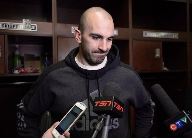 Former quarterback Brad Sinopoli can appreciate challenges Hinton faced with Broncos | iNFOnews.ca