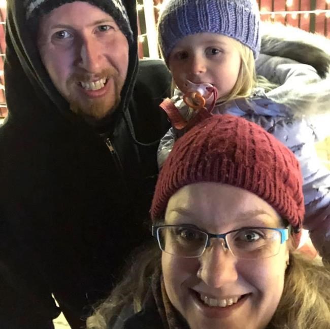 B.C. mom who gave birth in a coma due to COVID-19 awake, able to meet son | iNFOnews.ca