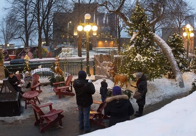 Ontario shuts down Christmas lights drive-thrus early under new lockdown measures | iNFOnews.ca Ontario shuts down Christmas lights drive-thrus early under new lockdown measures | iNFOnews.ca