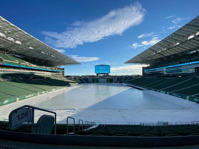 Mosaic Stadium's football field in Regina flooded for free, pandemic friendly skating | iNFOnews.ca Mosaic Stadium's football field in Regina flooded for free, pandemic friendly skating | iNFOnews.ca
