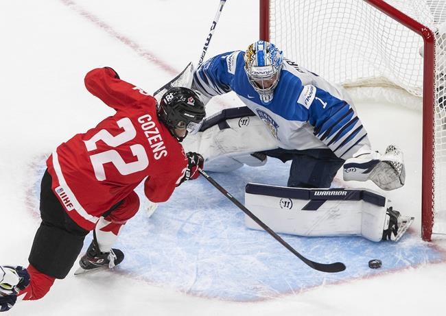 Canada tops pool at world junior hockey championship, meets Czechs in quarterfinal | iNFOnews.ca Canada tops pool at world junior hockey championship, meets Czechs in quarterfinal | iNFOnews.ca