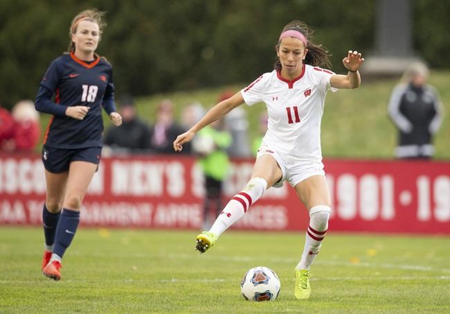 Badgers coach says Canadian midfielder Victoria Pickett has the talent to go pro | iNFOnews.ca Badgers coach says Canadian midfielder Victoria Pickett has the talent to go pro | iNFOnews.ca