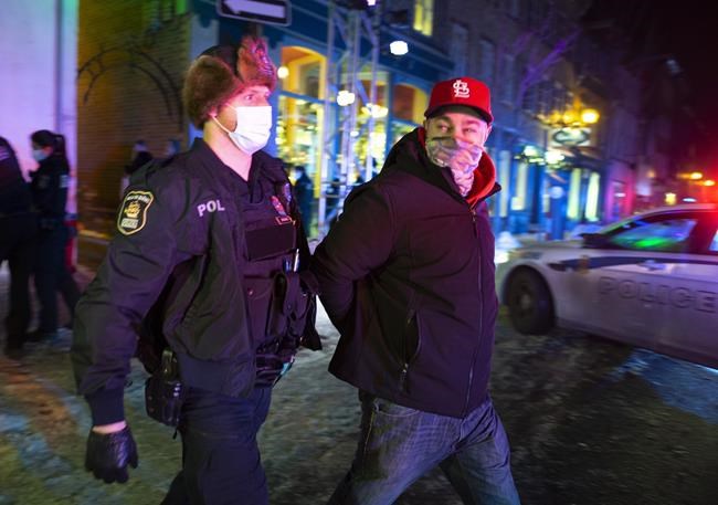 Opposition party calls for changes to Quebec curfew after homeless people ticketed | iNFOnews.ca Opposition party calls for changes to Quebec curfew after homeless people ticketed | iNFOnews.ca
