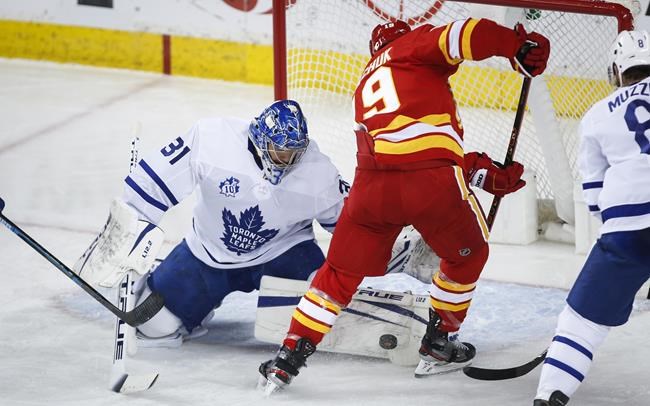 Toronto Maple Leafs down Calgary Flames 4-3 on Mitch Marner's game-winner | iNFOnews.ca