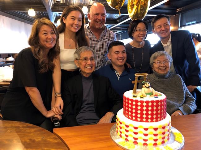 'A huge burden:' Sandwich generation caring for children, aging parents at same time | iNFOnews.ca 'A huge burden:' Sandwich generation caring for children, aging parents at same time | iNFOnews.ca