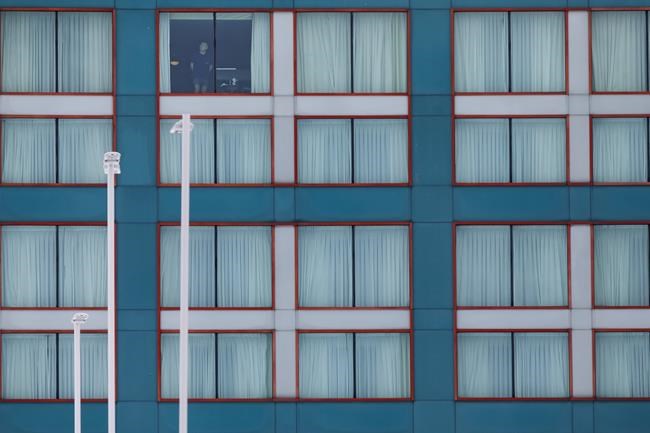 Long wait times, lack of options frustrate travellers booking hotel quarantines | iNFOnews.ca Long wait times, lack of options frustrate travellers booking hotel quarantines | iNFOnews.ca