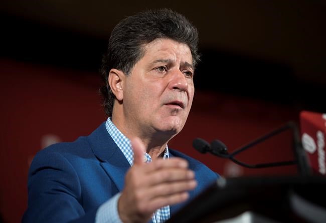 Unifor's Dias says Air Canada holding to refund pledge as aid negotiations drag on | iNFOnews.ca