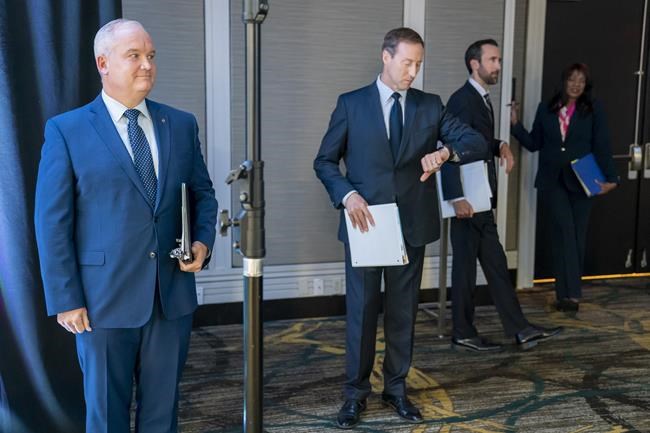 Peter MacKay to sit out this week's Conservative party convention | iNFOnews.ca