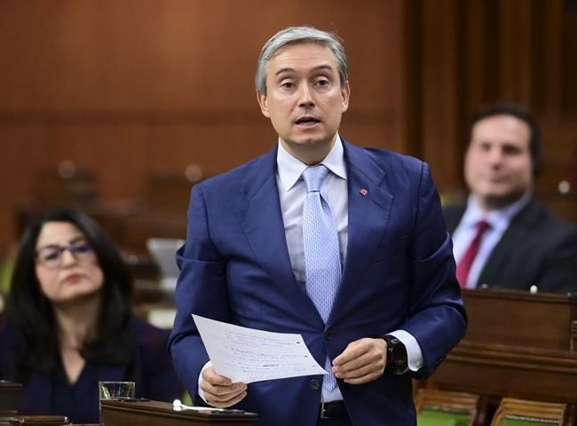 Industry minister foresees biomanufacturing revival, including vaccines — eventually | iNFOnews.ca Industry minister foresees biomanufacturing revival, including vaccines — eventually | iNFOnews.ca