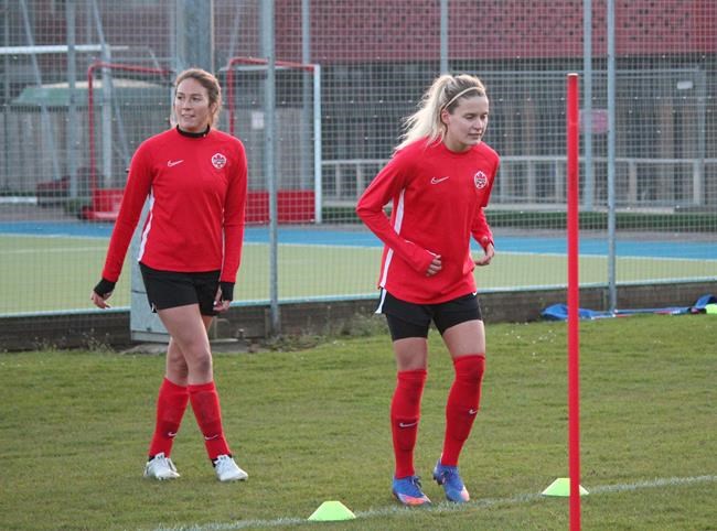 Sudbury winger Cloe Lacasse 'honoured and excited' to get Canada call-up | iNFOnews.ca CP310478332