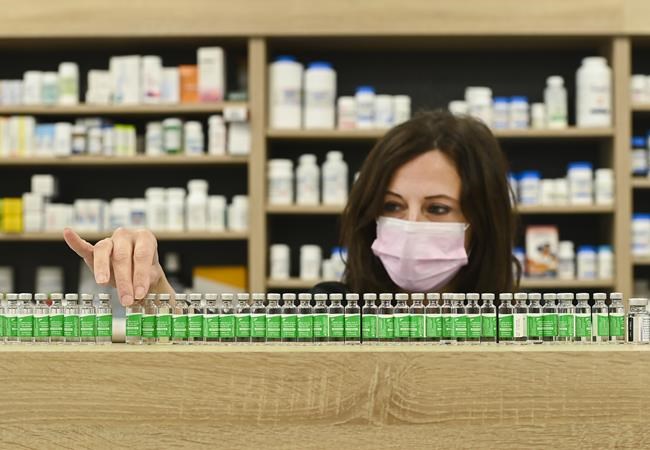 What to know about NACI, blood clots and the AstraZeneca and J&J COVID-19 vaccines | iNFOnews.ca What to know about NACI, blood clots and the AstraZeneca and J&J COVID-19 vaccines | iNFOnews.ca