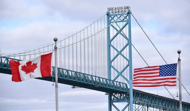 Canadians can drive to U.S. for COVID-19 vax and avoid quarantine, Ottawa confirms | iNFOnews.ca Canadians can drive to U.S. for COVID-19 vax and avoid quarantine, Ottawa confirms | iNFOnews.ca