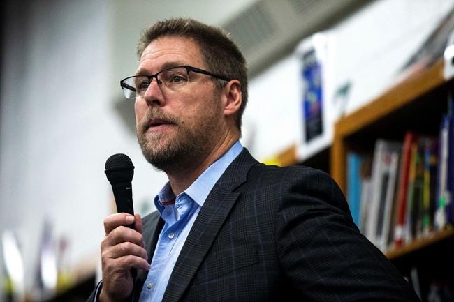 Virus dispute could force Iowa schools leader out of job | iNFOnews.ca Virus dispute could force Iowa schools leader out of job | iNFOnews.ca