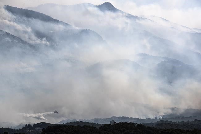 Greek firefighters battle major forest fire for 2nd day | iNFOnews.ca