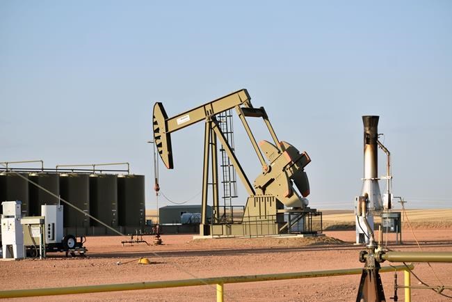 Judge: Dakota Access line can stay open pending Corps review | iNFOnews.ca CP2033125975