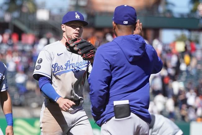 Lux stars as Dodgers beat Giants 11-5 for 8th straight win | iNFOnews.ca Lux stars as Dodgers beat Giants 11-5 for 8th straight win | iNFOnews.ca