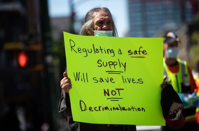 Vancouver sends drug decriminalization pitch to Health Canada for federal review | iNFOnews.ca