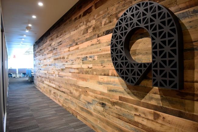 Ally Bank ends overdraft fees, a first for large US banks | iNFOnews.ca