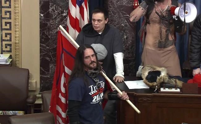 Prosecutors drop case against man charged in Capitol riot | iNFOnews.ca Prosecutors drop case against man charged in Capitol riot | iNFOnews.ca