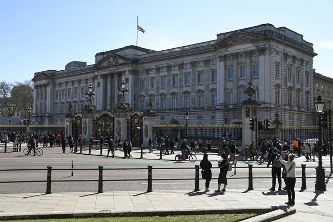 Buckingham Palace barred minorities from office jobs in '60s | iNFOnews.ca