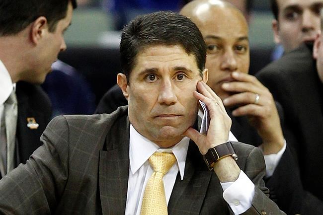 Former Louisville assistant gets plea deal in extortion case | iNFOnews.ca