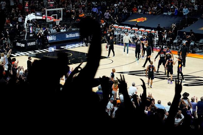 Rejuvenated Paul leads Suns over Nuggets 122-105 in Game 1 | iNFOnews.ca