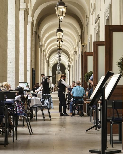 France is back: Borders reopen to American tourists, others | iNFOnews.ca