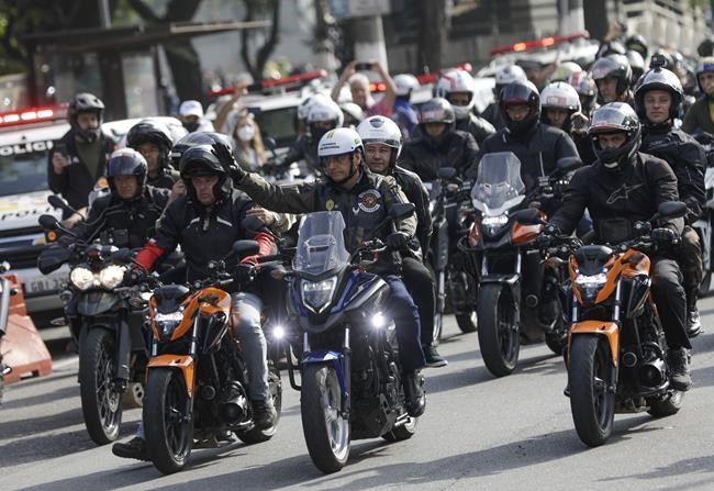 Bolsonaro fined for flouting mask order at motorcycle rally | iNFOnews.ca Bolsonaro fined for flouting mask order at motorcycle rally | iNFOnews.ca
