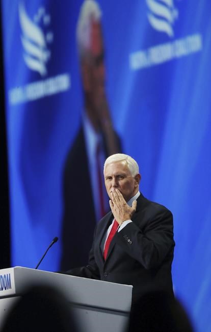 Conservative activists heckle Pence at conference in Florida | iNFOnews.ca Conservative activists heckle Pence at conference in Florida | iNFOnews.ca