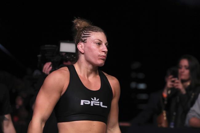 Now a single mom, MMA champ Harrison finds new purpose | iNFOnews.ca Now a single mom, MMA champ Harrison finds new purpose | iNFOnews.ca