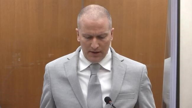 Chauvin offers condolences to Floyd family at sentencing | iNFOnews.ca Chauvin offers condolences to Floyd family at sentencing | iNFOnews.ca