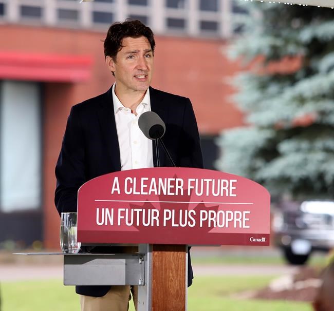 Trudeau hits road for green announcement in campaign-style appearance | iNFOnews.ca