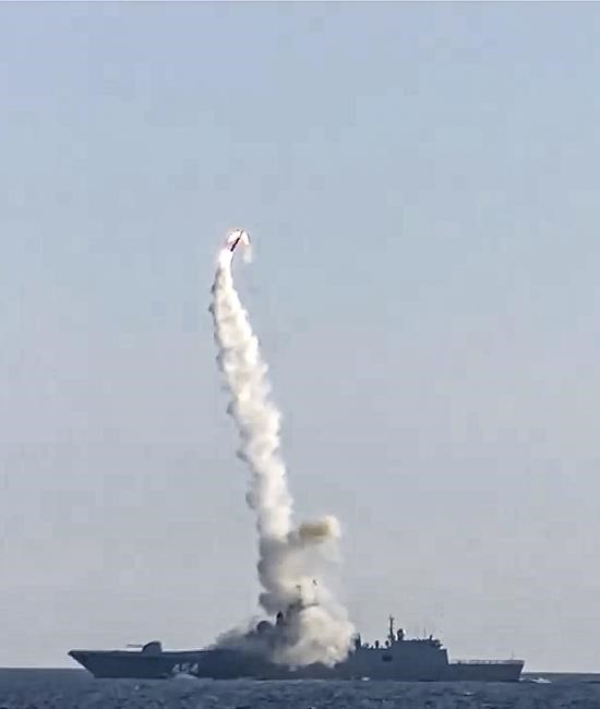 Russia reports successful test launch of hypersonic missile | iNFOnews.ca