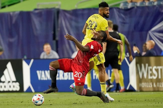 Canada will finish out Gold Cup without injured forwards Ayo Akinola, Cyle Larin | iNFOnews.ca CP1125688357