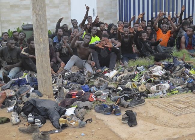 Over 200 African men cross from Morocco into Spain's Melilla | iNFOnews.ca