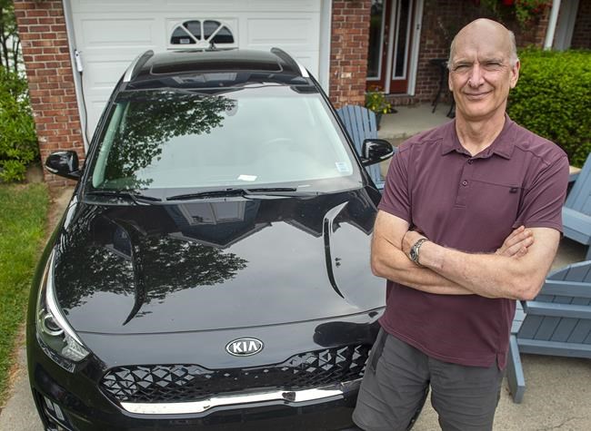 Private sale or trade-in? Selling your vehicle comes down to cash vs. convenience | iNFOnews.ca CP2021052277