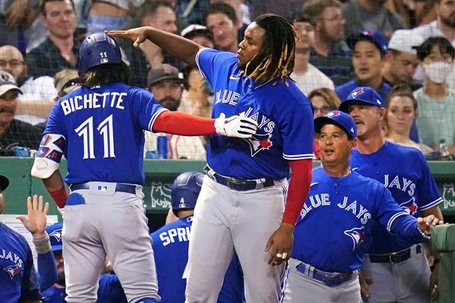 Red Sox rally late for 2nd straight game, beat Blue Jays 5-4 | iNFOnews.ca
