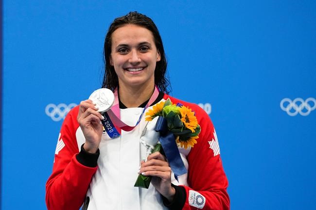 Kylie Masse earns second silver in pool, Andre De Grasse cruises into 100 semifinal | iNFOnews.ca