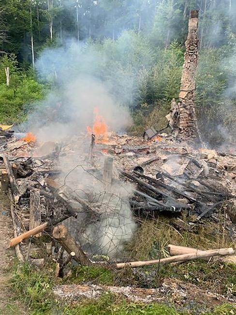Offers flooding in after woodland hermit's cabin burns down | iNFOnews.ca