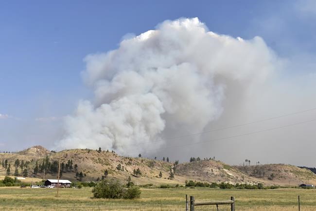 Wildfire bears down on Montana towns as West burns | iNFOnews.ca Wildfire bears down on Montana towns as West burns | iNFOnews.ca