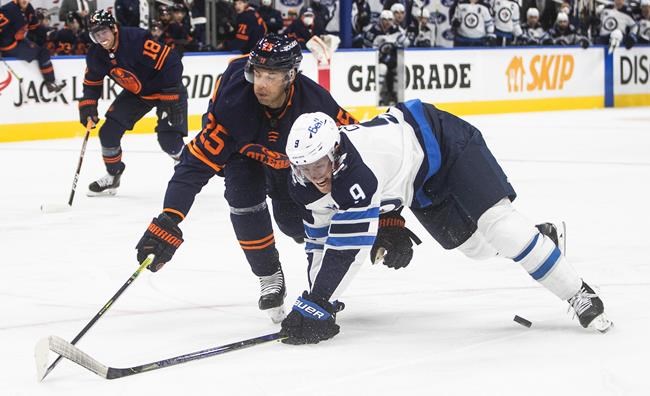 Winnipeg Jets sign forward Andrew Copp to one-year deal worth $3.64 million | iNFOnews.ca