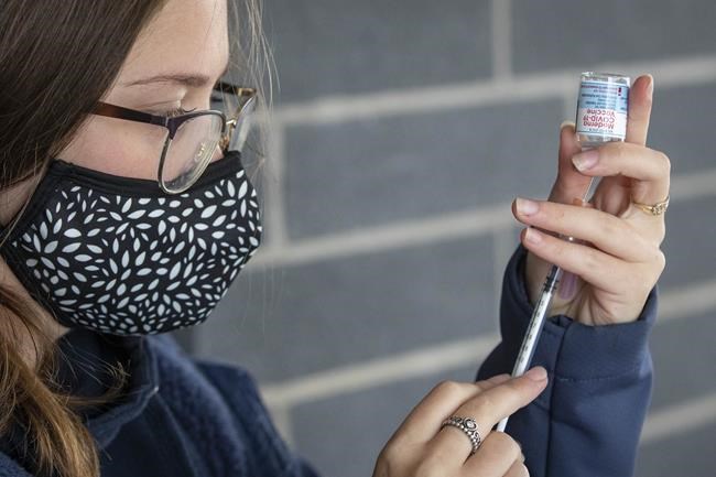 COVID-19 vaccine to be mandatory for federal employees, many travellers | iNFOnews.ca COVID-19 vaccine to be mandatory for federal employees, many travellers | iNFOnews.ca