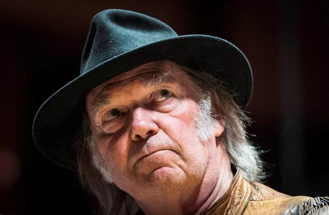 Neil Young bows out of Farm Aid benefit concert over COVID-19 concerns | iNFOnews.ca