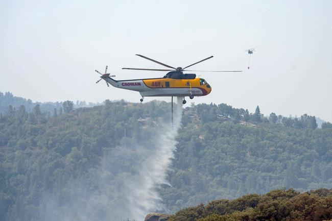 California firefighters battle a dozen large wildfires | iNFOnews.ca California firefighters battle a dozen large wildfires | iNFOnews.ca